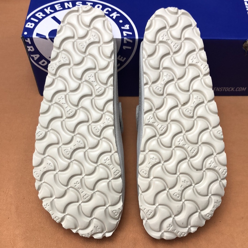 π₯ NWT Women's White Suede Birkenstock Boston Shoes - Narrow Fit - Picture 3 of 5